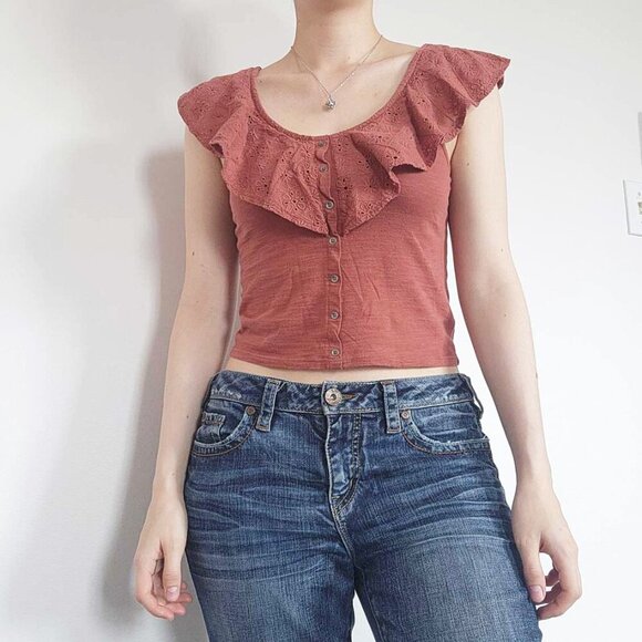 Vintage Y2K ruffly pink button-up top with ruffle collar from American Eagle - Picture 3 of 7